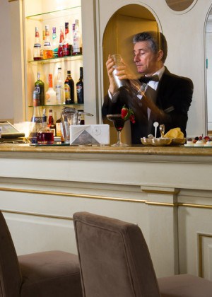 Carlton Café