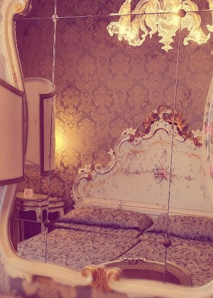 TOP OF THE CARLTON SUPERIOR ROOM